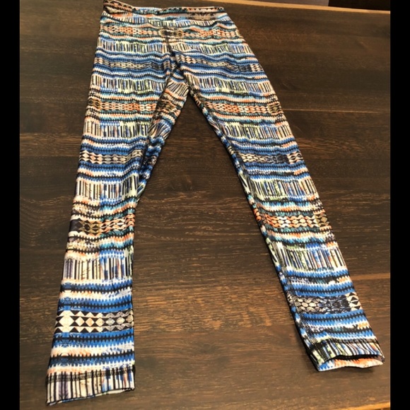 NWOT leggings- Canadian made! - Picture 1 of 3